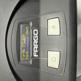 תמונה 1 ,מדפסת תגים FARGO DTC400 למכירה בראש העין מחשבים וציוד נלווה  מדפסת