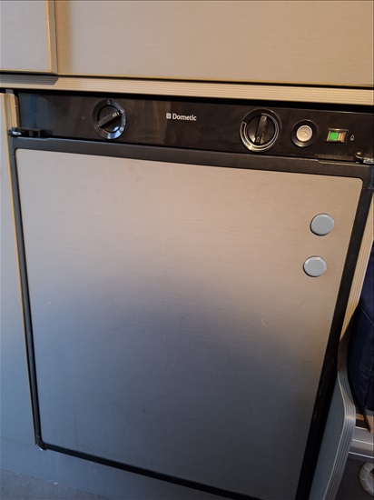תמונה 3 ,מקרר דומטיק . 12 וולט למכירה בגת מוצרי חשמל  מקרר