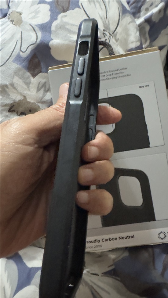 תמונה 4 ,כיסוי עור NOMAD לאייפון 14 פ.מ למכירה בבאר שבע סלולרי  מגיני מסך וכיסויים