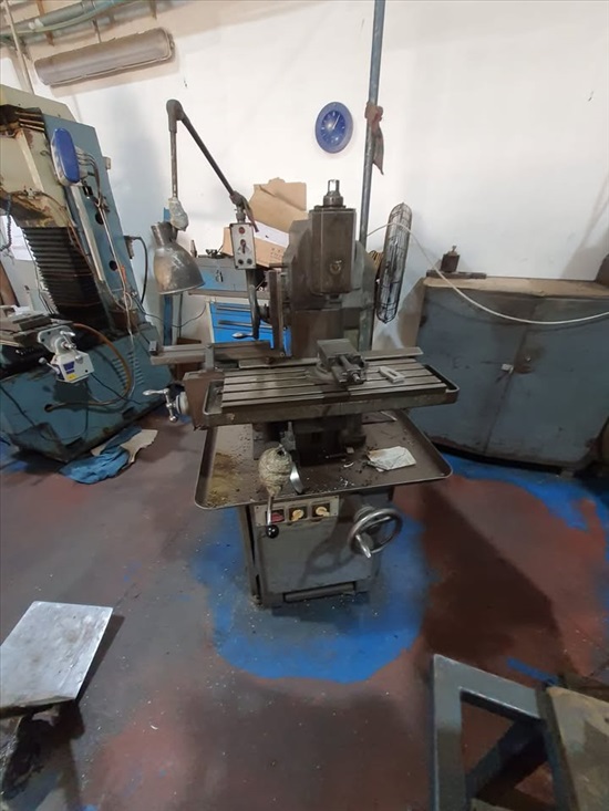 תמונה 1 ,כרסומת ACIERA F3+ארון ציוד למכירה בבאר שבע ציוד לתעשייה  מכונות