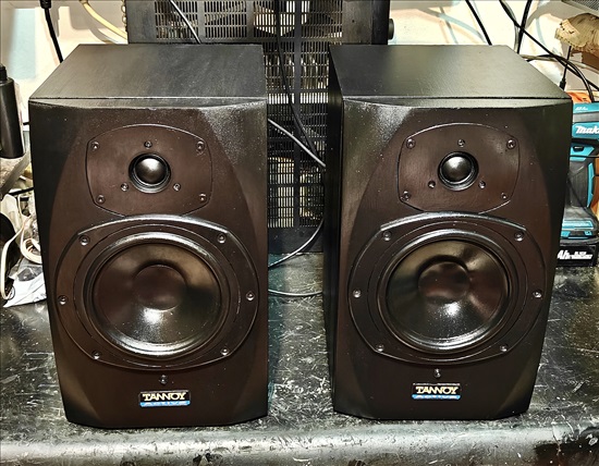 תמונה 1 ,מוניטורים מקצועיים של TANNOY  למכירה בתל אביב ציוד לדיג'יי ואולפנים  מוניטורים