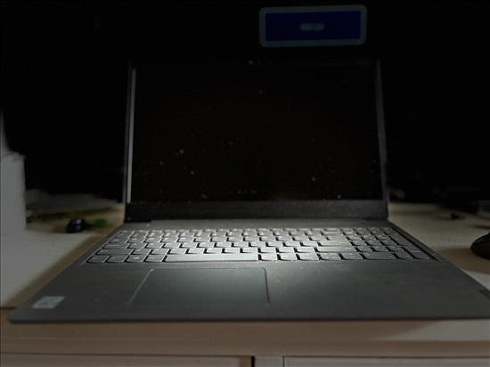 תמונה 4 ,Lenovo V15 מסך 15.6 אינץ' במצב למכירה במזור מחשבים וציוד נלווה  מחשב נייד