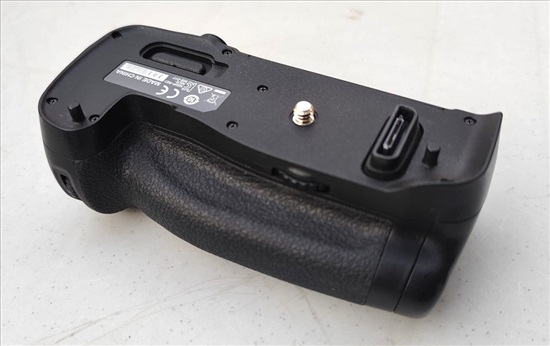 תמונה 2 ,גריפ Nikon D500 MB-D17 למכירה בכפר סבא צילום  אחר