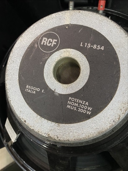 תמונה 2 ,אלמנטים 15 אינצ ו 12 אינצ RCF  למכירה בהרצליה ציוד לדיג'יי ואולפנים  ציוד הגברה