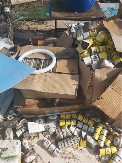 תמונה 4 ,מנורות למכירה בשואבה מוצרי חשמל  אביזרים