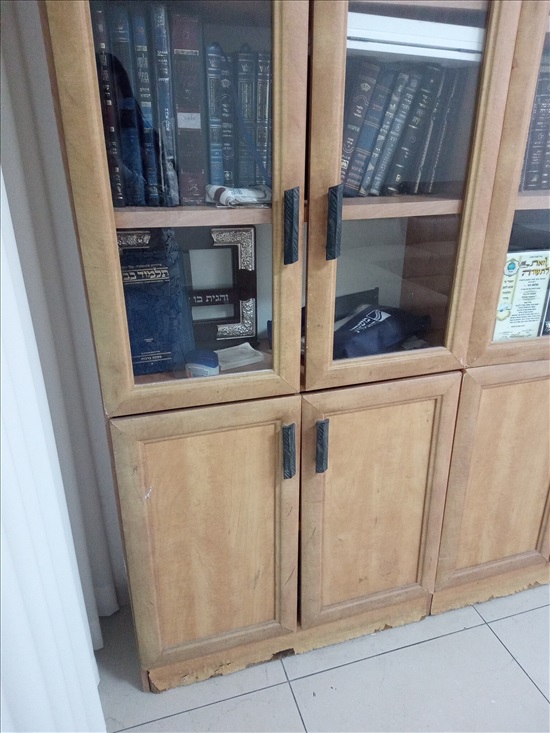 תמונה 4 ,ארון ספריה קודש למכירה באשדוד ריהוט  ארונות