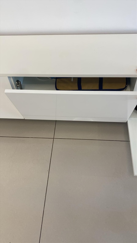 תמונה 2 ,מזנון לסלון למכירה בתל אביב ריהוט  מזנון