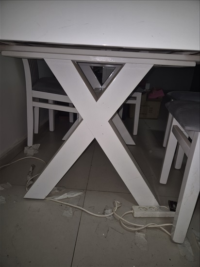 תמונה 4 ,פינת אוכל מהממת למכירה בפתח תקווה ריהוט  שולחנות