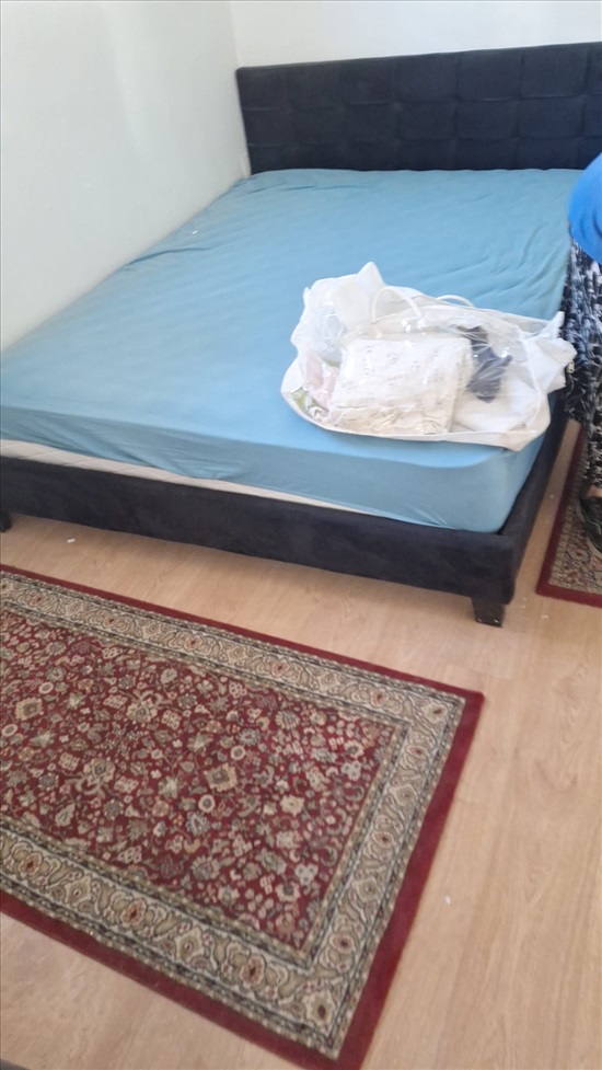 תמונה 2 ,מיטה זוגית עמינח כחדשה למכירה ברמת גן ריהוט  מיטות