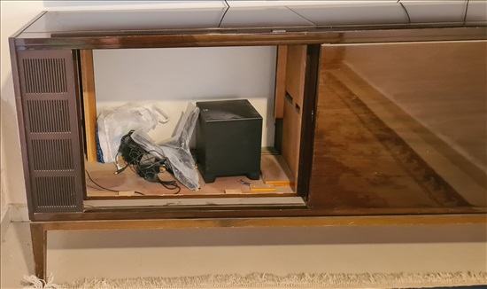תמונה 5 ,קונסולת פטיפון וטלויזיה למכירה באלפי מנשה ריהוט  ענתיקות
