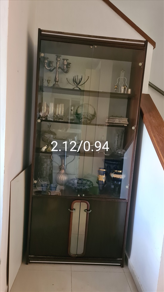 תמונה 1 ,ויטרינה מיוחדת למכירה באלפי מנשה ריהוט  ענתיקות