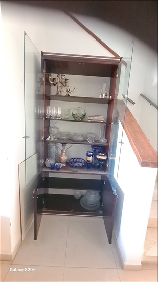 תמונה 3 ,ויטרינה מיוחדת למכירה באלפי מנשה ריהוט  ענתיקות