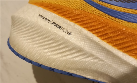 תמונה 4 ,saucony pwr run למכירה בתל אביב ציוד ספורט  ביגוד ונעליים מקצועיות
