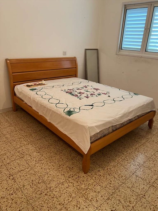 תמונה 1 ,מיטה זוגית מעץ + מזרון סימונס למכירה בעפולה ריהוט  מיטות