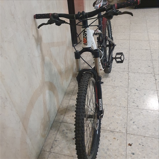 תמונה 3 ,אופני ג'יאנט הרים שיכוך מלא  למכירה בפתח תקווה אופניים  הרים שיכוך מלא