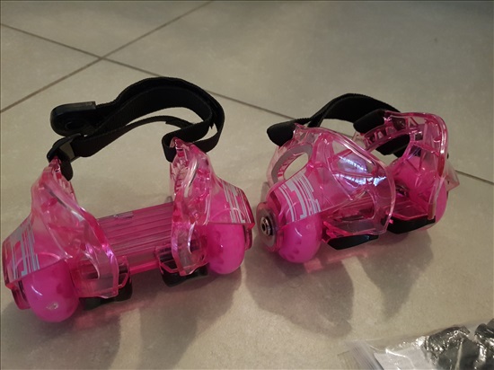 תמונה 2 ,נעלי החלקה Razor-חדש באריזה למכירה בכפר סבא קורקינטים  אחר