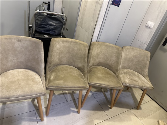תמונה 1 ,ארבעה כיסאות תואמים  למכירה בירושלים ריהוט  כיסאות