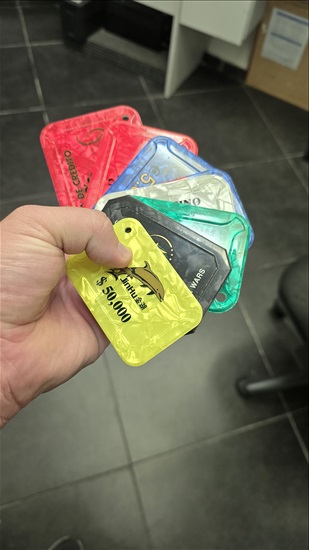 תמונה 9 ,ג"יטונים קזינו  למכירה בחולון אספנות  מטבעות ושטרות