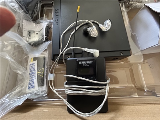 תמונה 1 ,  מערכת מוניטור אלחוטית SHURE למכירה בקרית גת ציוד לדיג'יי ואולפנים  מוניטורים