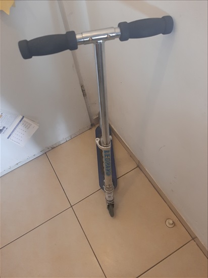 תמונה 2 ,קורקינט חברת לאופרט שמור מאוד למכירה בפתח תקווה לתינוק ולילד  שונות