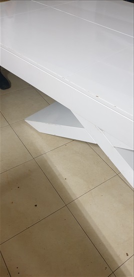 תמונה 3 ,שולחן אוכל ו8 כסאות  למכירה ברעננה ריהוט  פינת אוכל