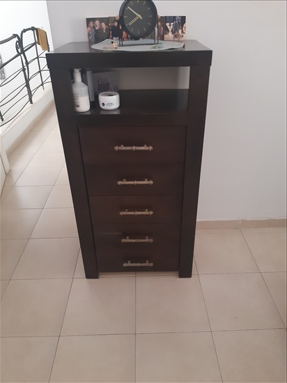 תמונה 1 ,מיטה זוגית עם 2 שידות וקומודה  למכירה באשדוד ריהוט  חדרי שינה