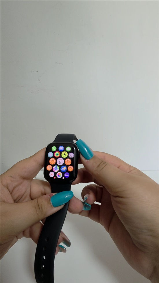 תמונה 4 ,Apple watch series 9 45mm למכירה בגן יבנה סלולרי  אחר