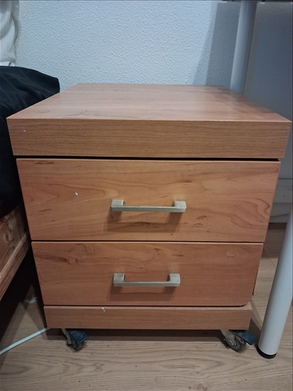תמונה 1 ,שידת עץ למכירה ברמת גן ריהוט  שידות