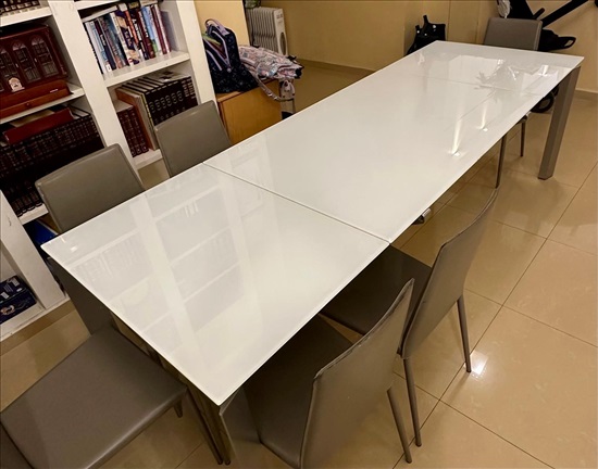 תמונה 2 ,שולחן אוכל איטלקי Calligaris  למכירה בירושלים ריהוט  שולחנות