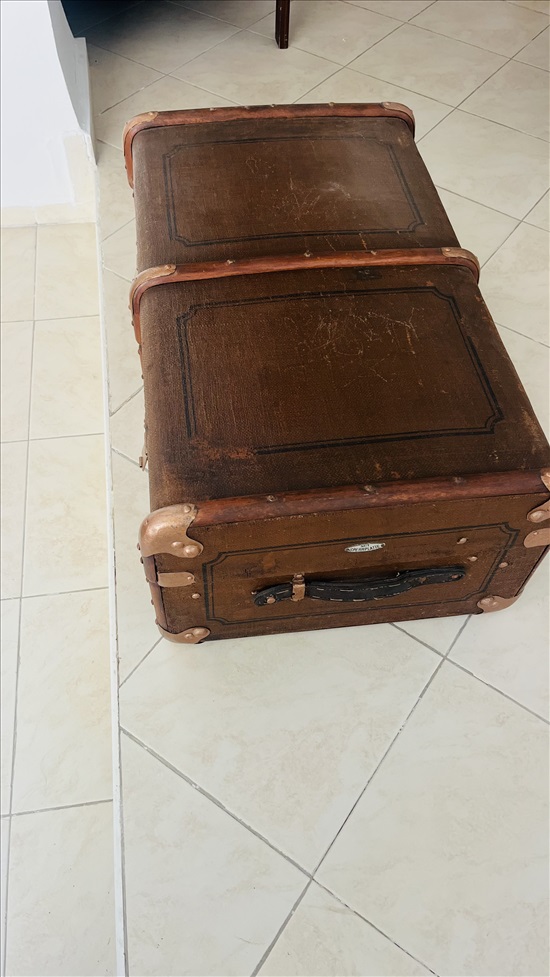 תמונה 10 ,מזוודת מסע ענתיקה נדירה גרמניה למכירה בירושלים מבשרת ציון אספנות  מזוודות וקופסאות