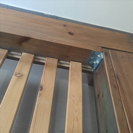 תמונה 2 ,בסיס מיטה עץ מלא 160X200 למכירה בניצני עוז ריהוט  מיטות