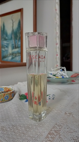 תמונה 2 ,ESCADA+AZZARO למכירה בחיפה קוסמטיקה וטיפוח  תמרוקים