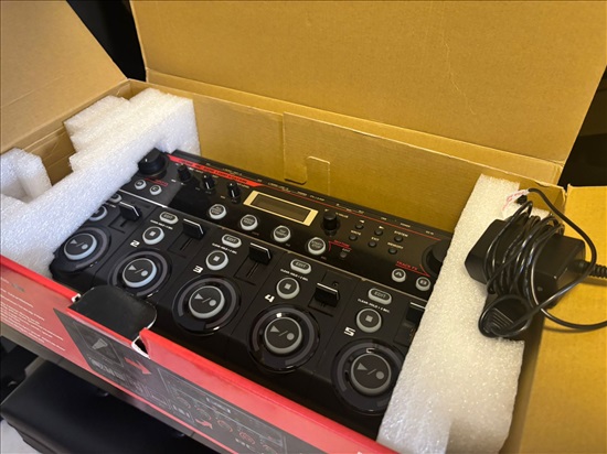 תמונה 3 ,לופר Looper Boss RC-505 למכירה בחולון כלי נגינה  אלקטרוניקה
