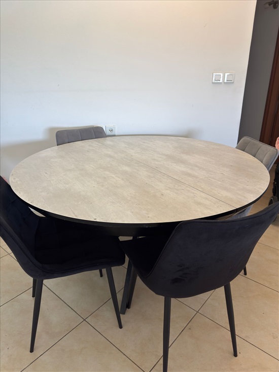 תמונה 1 ,פינת אוכל עגולה + 4 כסאות בד למכירה בכפר יונה ריהוט  פינת אוכל
