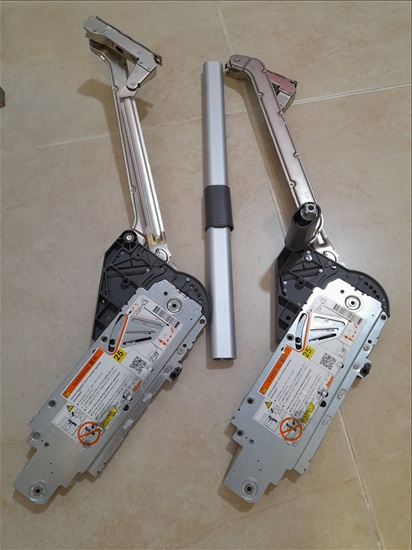 תמונה 1 ,מנגנון לארון קלפה דגם בלום  למכירה בנתניה ריהוט  מטבחים