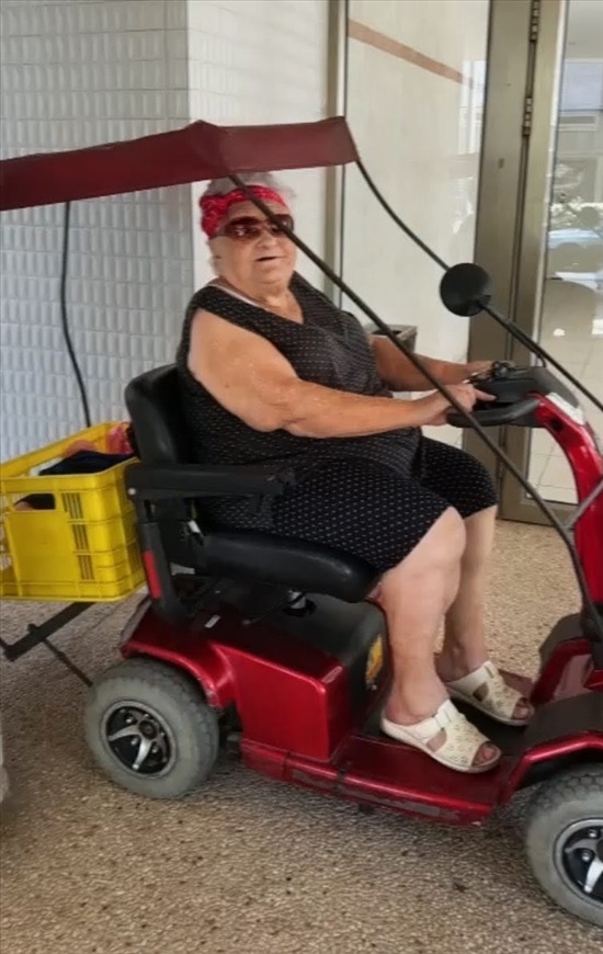 תמונה 3 ,קלנועית אפיקים מסוג "גלי" למכירה בראשון לציון ציוד סיעודי/רפואי  קלנועית