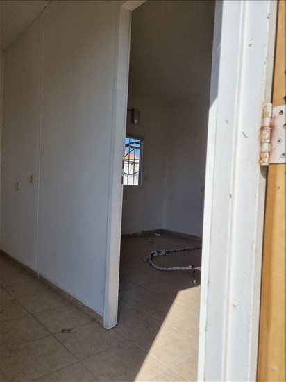 תמונה 4 ,מבנה נייד למגורים למכירה בבית עזרא מבנים ניידים  קראוון