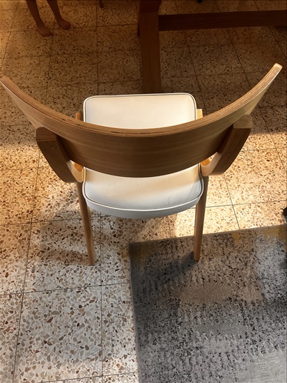 תמונה 6 ,פינת אוכל מאץ ו4 כיסאות  למכירה בחולון ריהוט  פינת אוכל