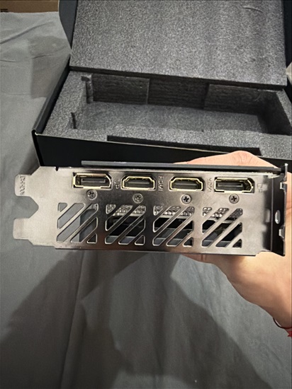 תמונה 3 ,Gigabyte GeForce RTX 4060  למכירה בקרית אתא מחשבים וציוד נלווה  כרטיס מסך