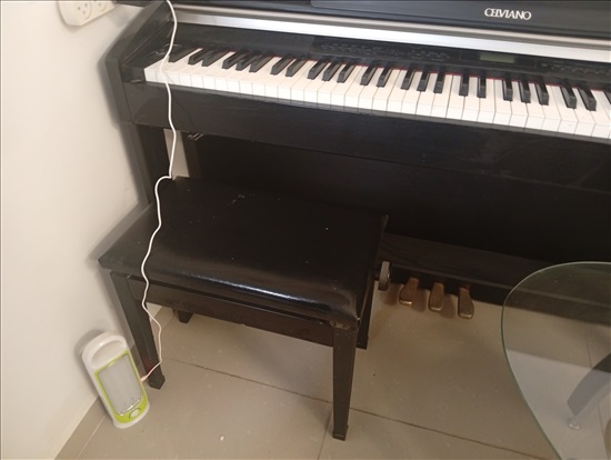 תמונה 2 ,פסנתר חשמלי + כסא מותאם למכירה בצור הדסה  ריהוט  שונות