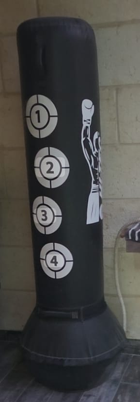תמונה 1 ,שק אגרוף  למכירה בראש העין ציוד ספורט  ציוד אגרוף