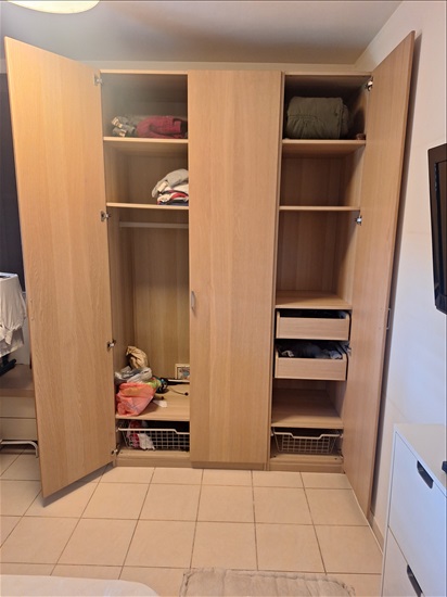 תמונה 2 ,ארון רוחב 150×60×235 מצוין למכירה ברעננה ריהוט  ארונות