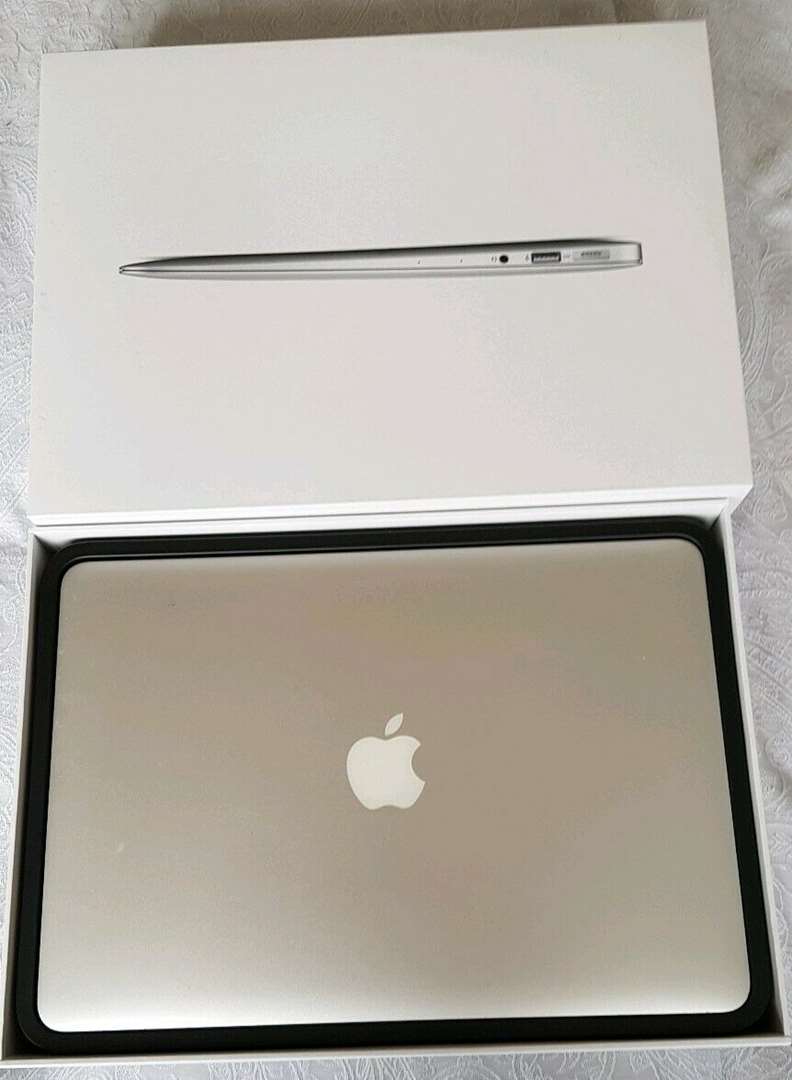 תמונה 1 ,APPLE MACBOOK AIR 11 I5 1.6GHZ למכירה בתל אביב מחשבים וציוד נלווה  מחשב נייד