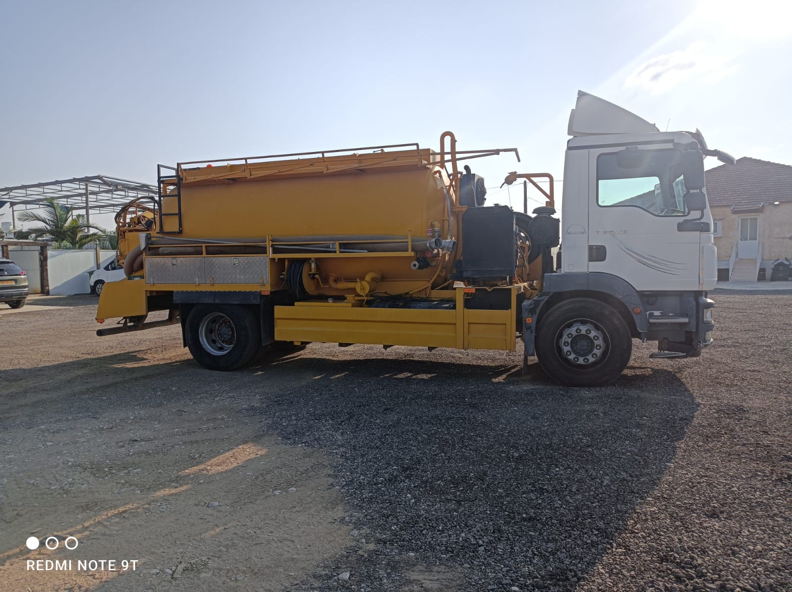 תמונה 1 ,משאית ביוב למכירה בפטיש כלי עבודה  כלי עבודה