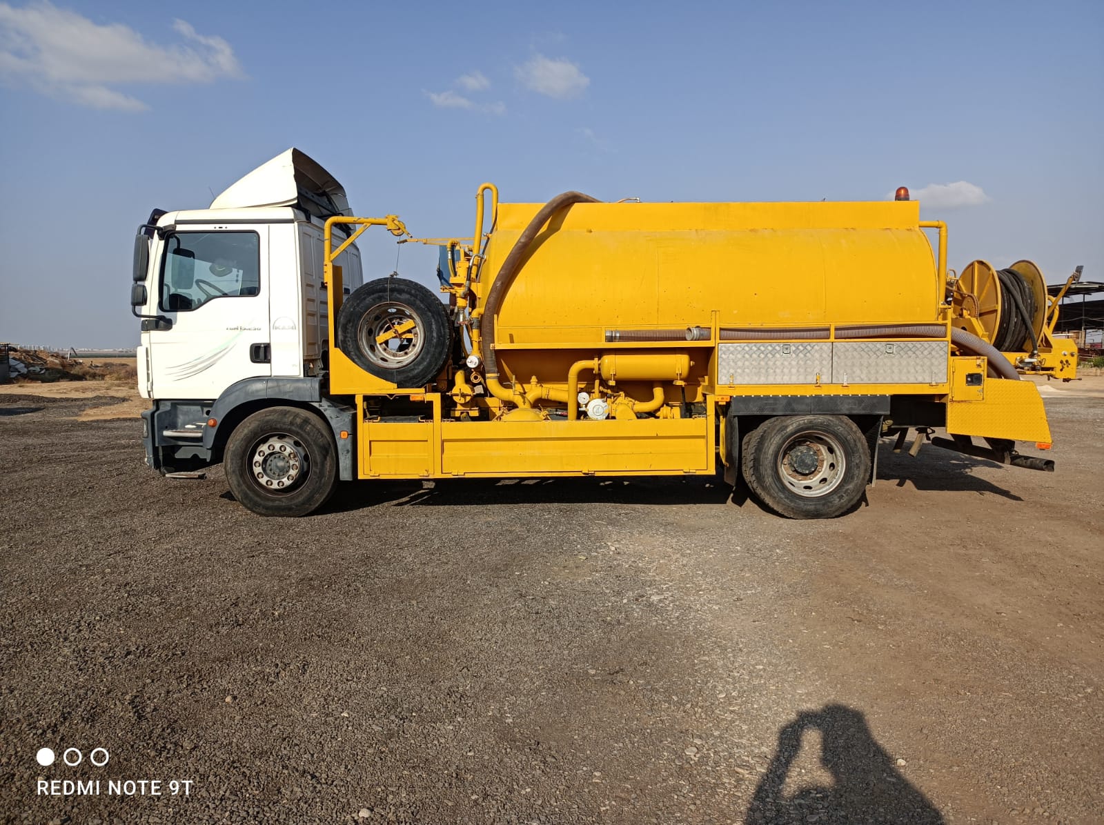 תמונה 3 ,משאית ביוב למכירה בפטיש כלי עבודה  כלי עבודה