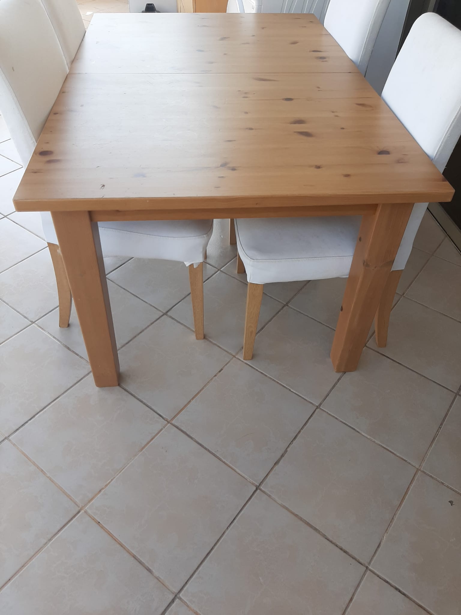 תמונה 1 ,מציאה! שולחן נפתח עם כיסאות למכירה בפתח תקווה ריהוט  