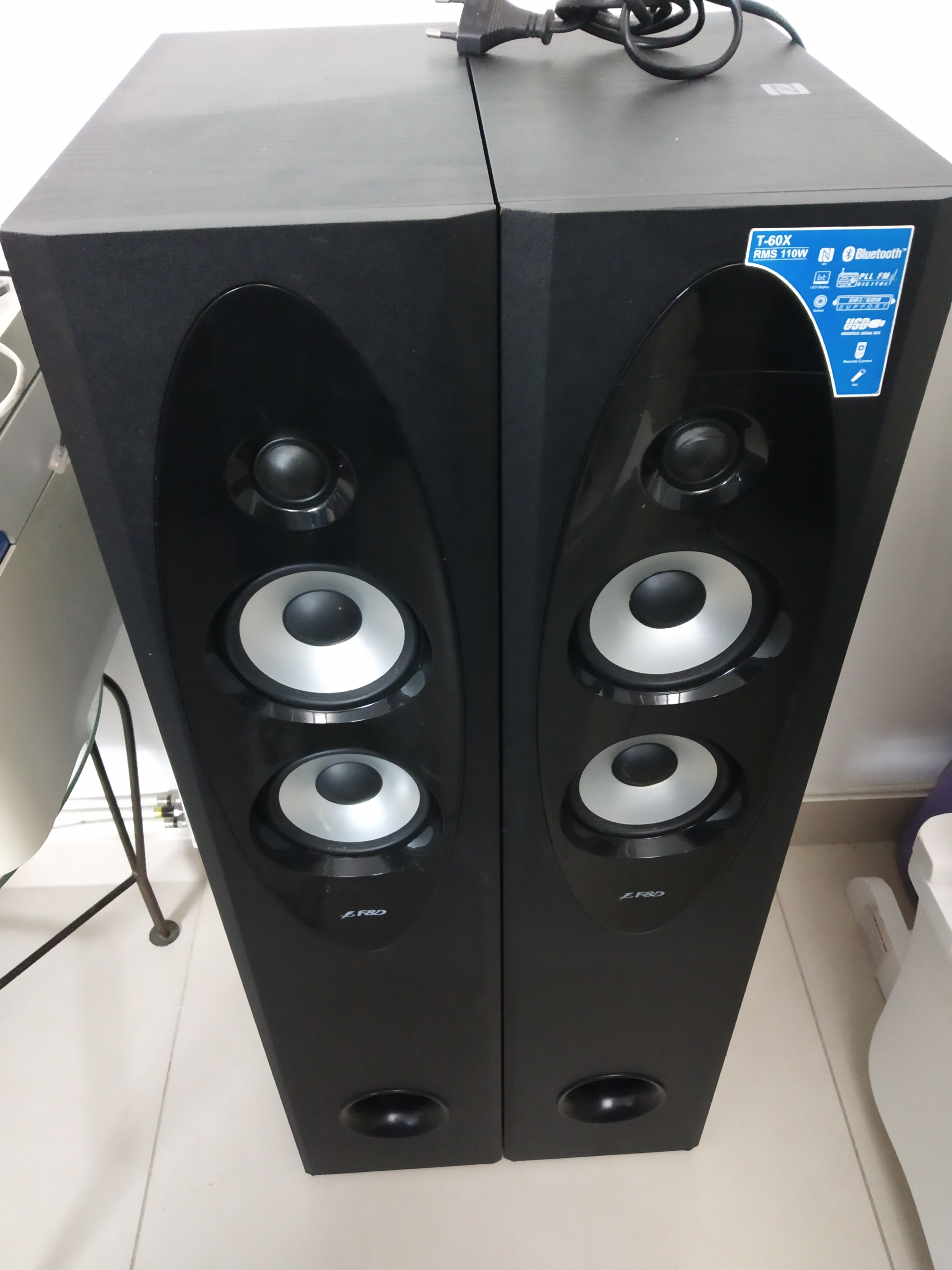 תמונה 1 ,רמקולים למכירה בחולון סטריאו ונגנים  רמקולים