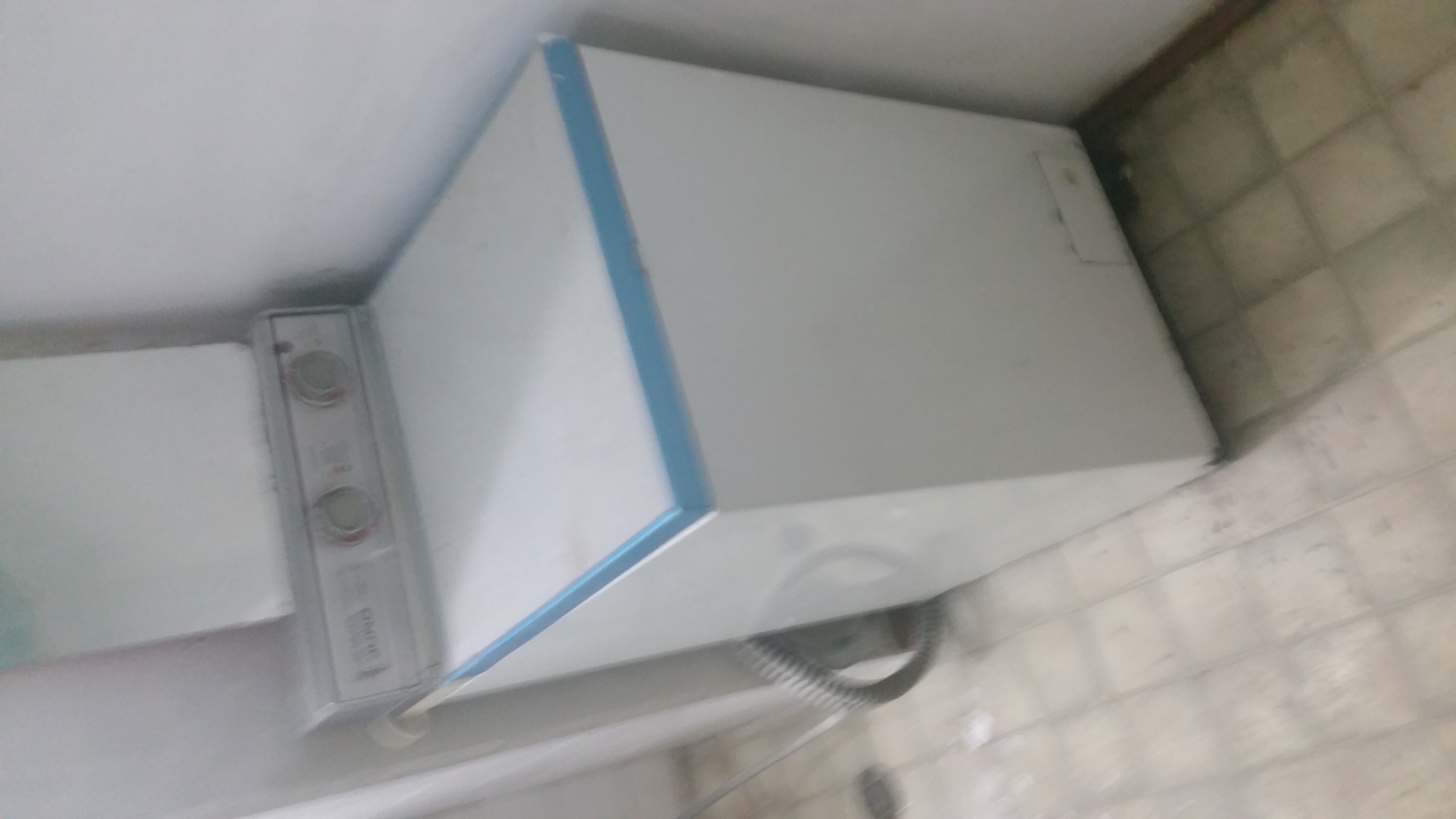 תמונה 1 ,תכולת דירה למכירה בירושלים ריהוט  ספות