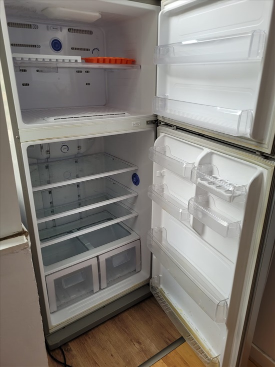 תמונה 2 ,מקרר סמסונג  למכירה בגבעתיים מוצרי חשמל  מקרר
