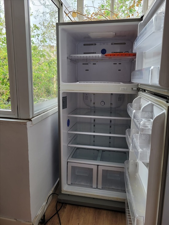 תמונה 3 ,מקרר סמסונג  למכירה בגבעתיים מוצרי חשמל  מקרר
